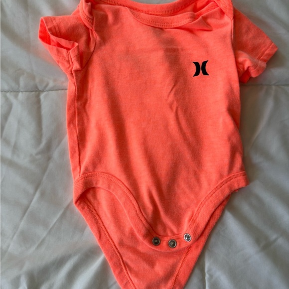 Hurley Baby Bodysuits / Orange and Blue - Picture 1 of 9